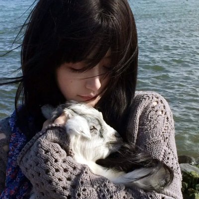 脱口秀舞台实拍：恋综女嘉宾假唱穿帮，节目组紧急叫停